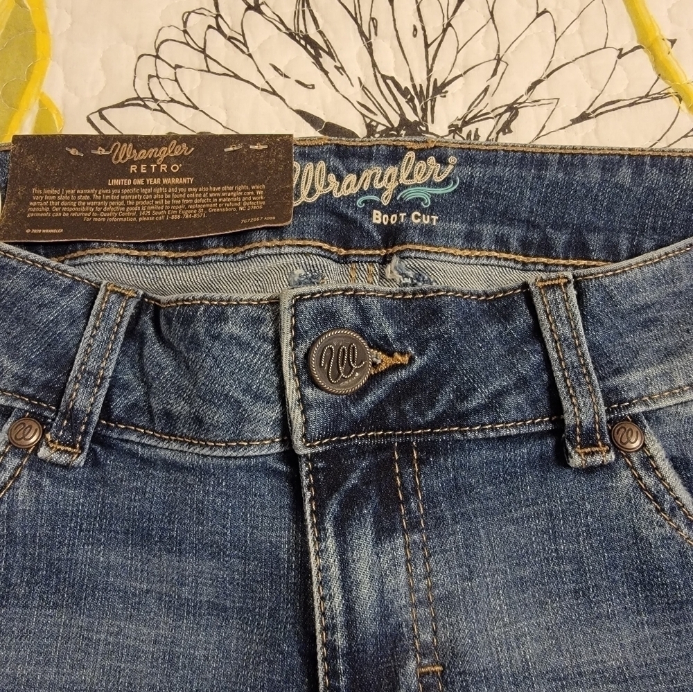 NWT Wrangler Retro Ladies Sadie Boot Cut Jean - Picture 6 of 8